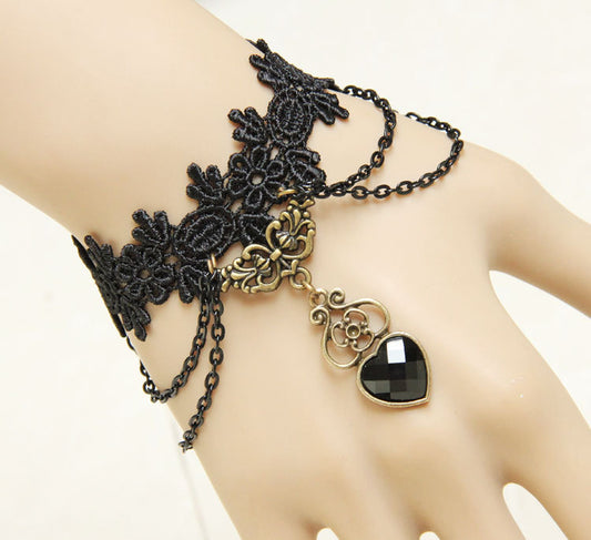 Retro Lace Women's Bracelet - European & American Vampire Style